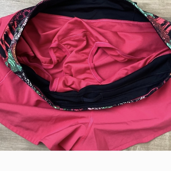 [Lululemon] Speed Up Short *2.5" Fuchsia Pink / Zen Garden Multi 6 like new - Picture 10 of 10